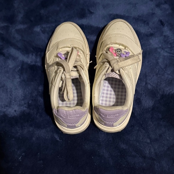 Justice Cream Sneakers with Bear Charms - Picture 4 of 5